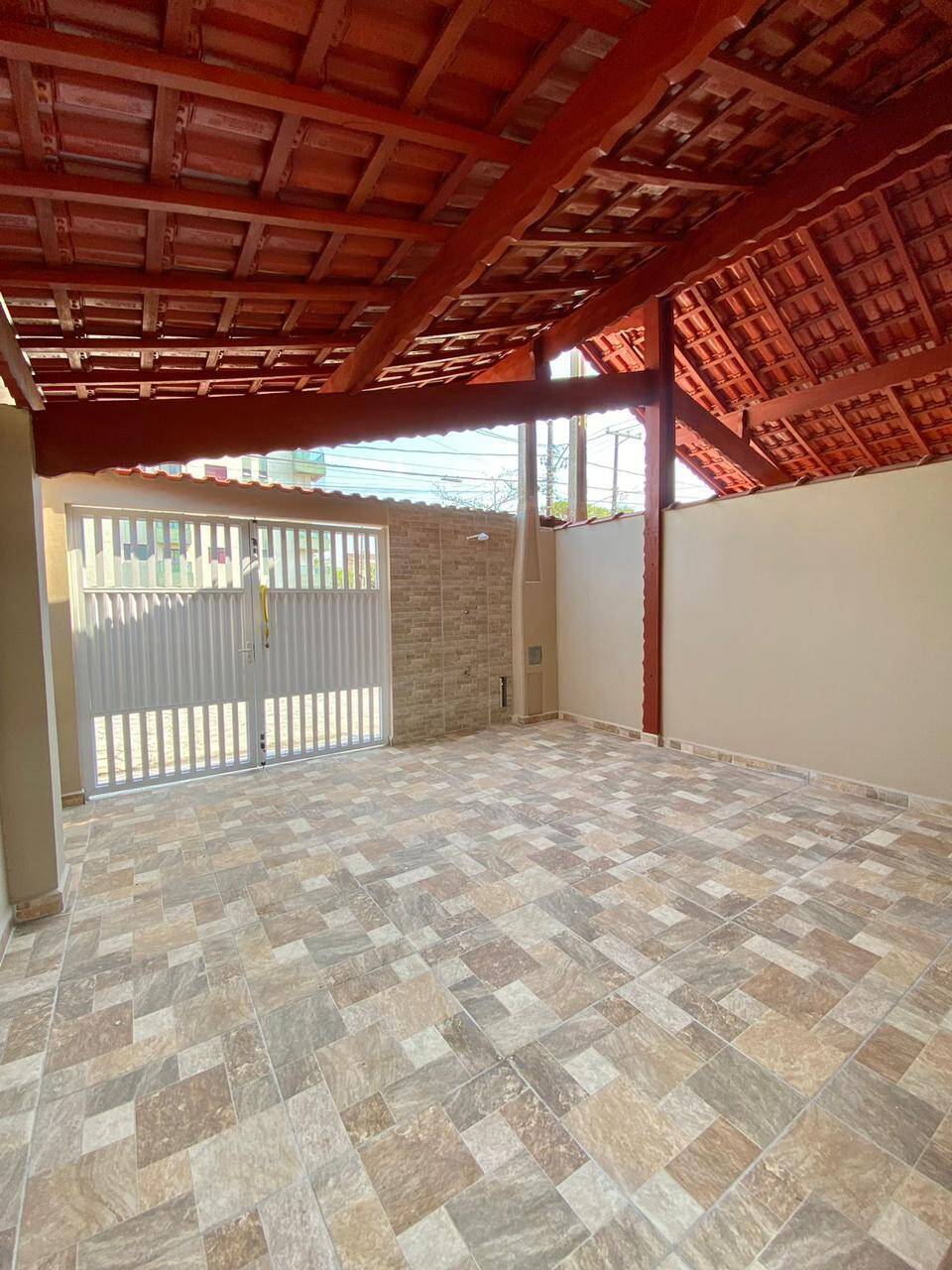 Casa à venda com 2 quartos, 76m² - Foto 2